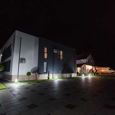 Palm Rezidential Hotel Sebeş Exterior foto